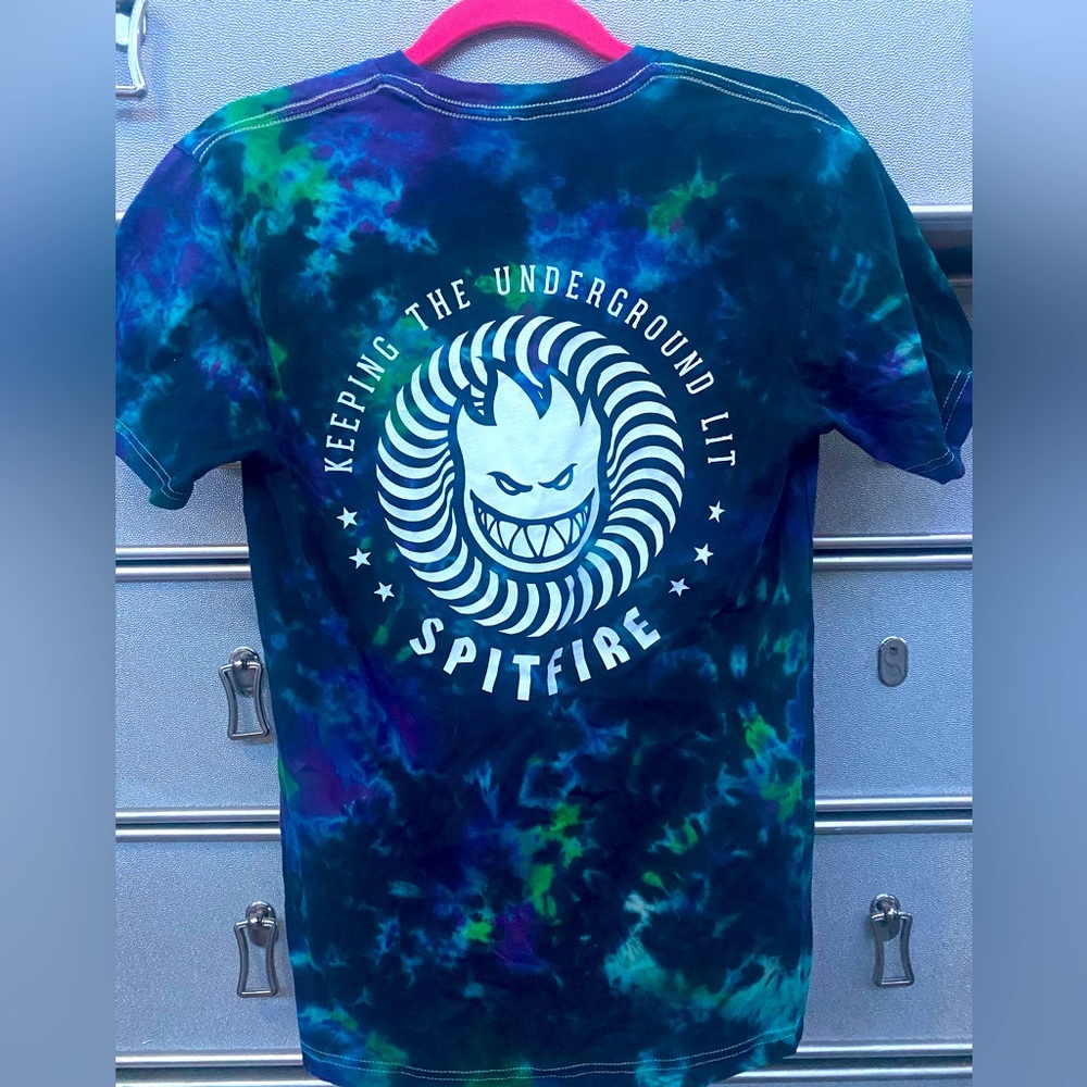 spitfire size medium short sleeve green and blue tie-dye with huge graphic